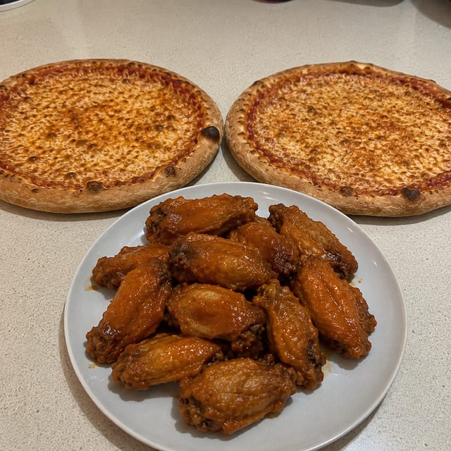 Everyday 16" Pizzas & Wings.